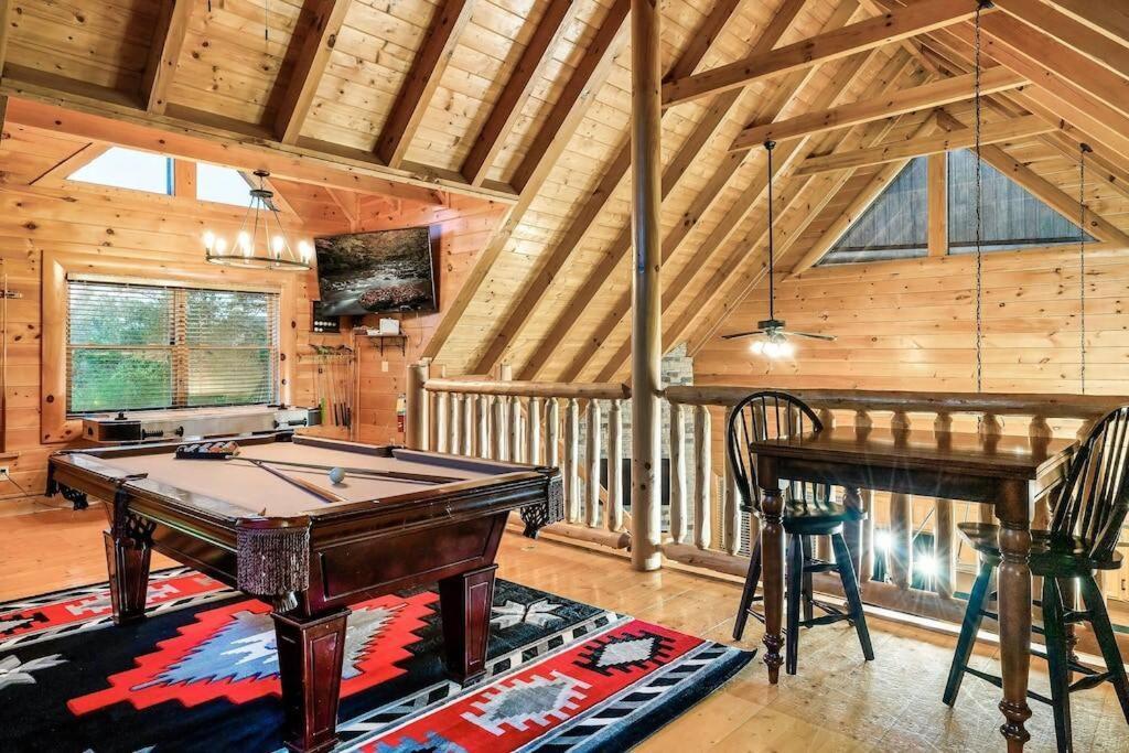 Cabin-N-Smokys! Indoor Resort Pool Views Hot Tub Game Room Sevierville Dış mekan fotoğraf