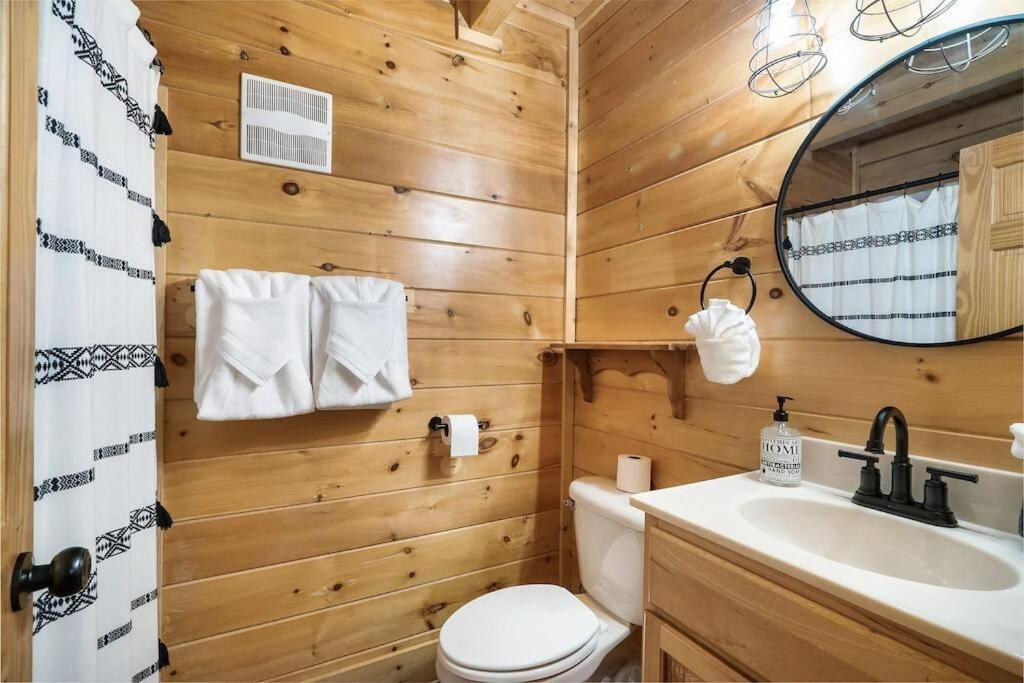 Cabin-N-Smokys! Indoor Resort Pool Views Hot Tub Game Room Sevierville Dış mekan fotoğraf