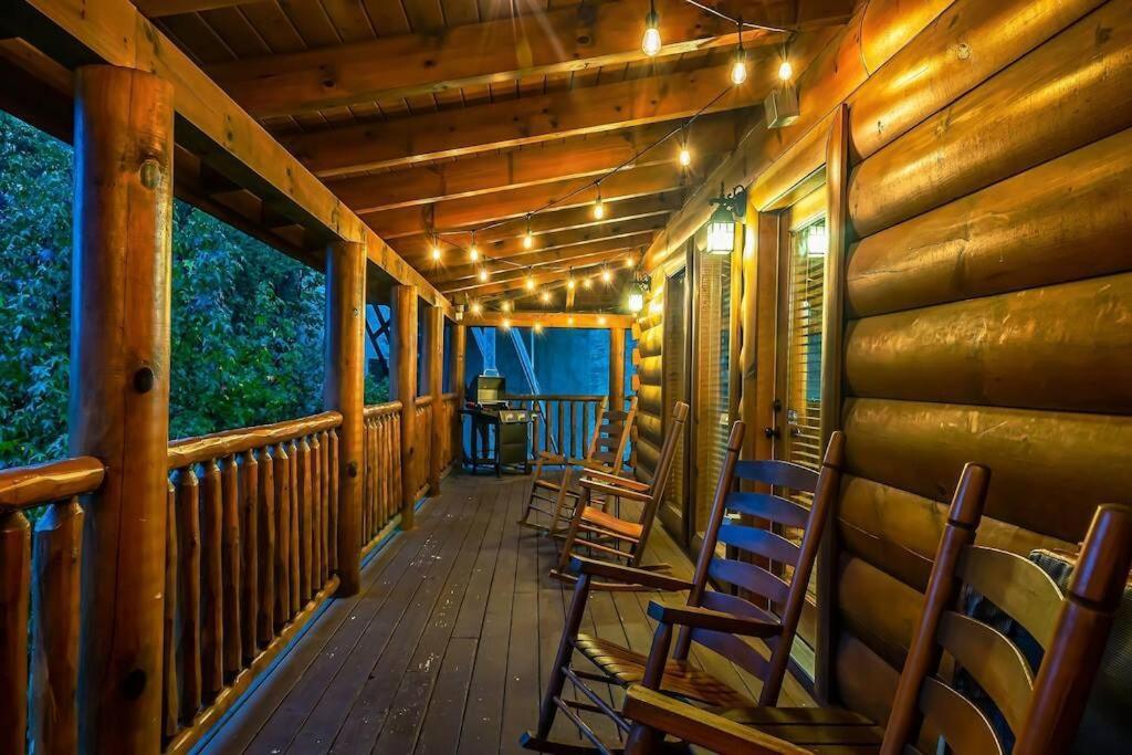 Cabin-N-Smokys! Indoor Resort Pool Views Hot Tub Game Room Sevierville Dış mekan fotoğraf